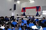 Mesa redonda com alunos do Colégio Antônio Peixoto
